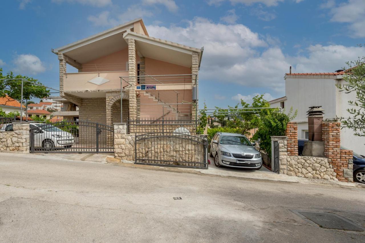 Apartmani Prkacin Trogir Eksteriør billede